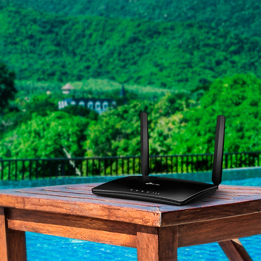 TP-Link 733Mbps Dual Band 4G LTE Router - Versatile Performance