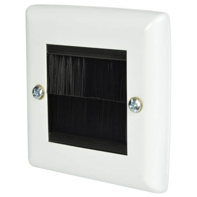 AVLINK Brush Wallplate 1-Gang in White Steel, designed for effective cable management.