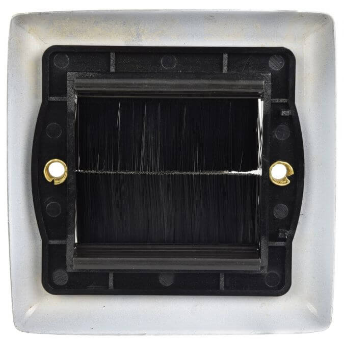AVLINK Brush Wallplate 1-Gang in white steel, designed for cable management.