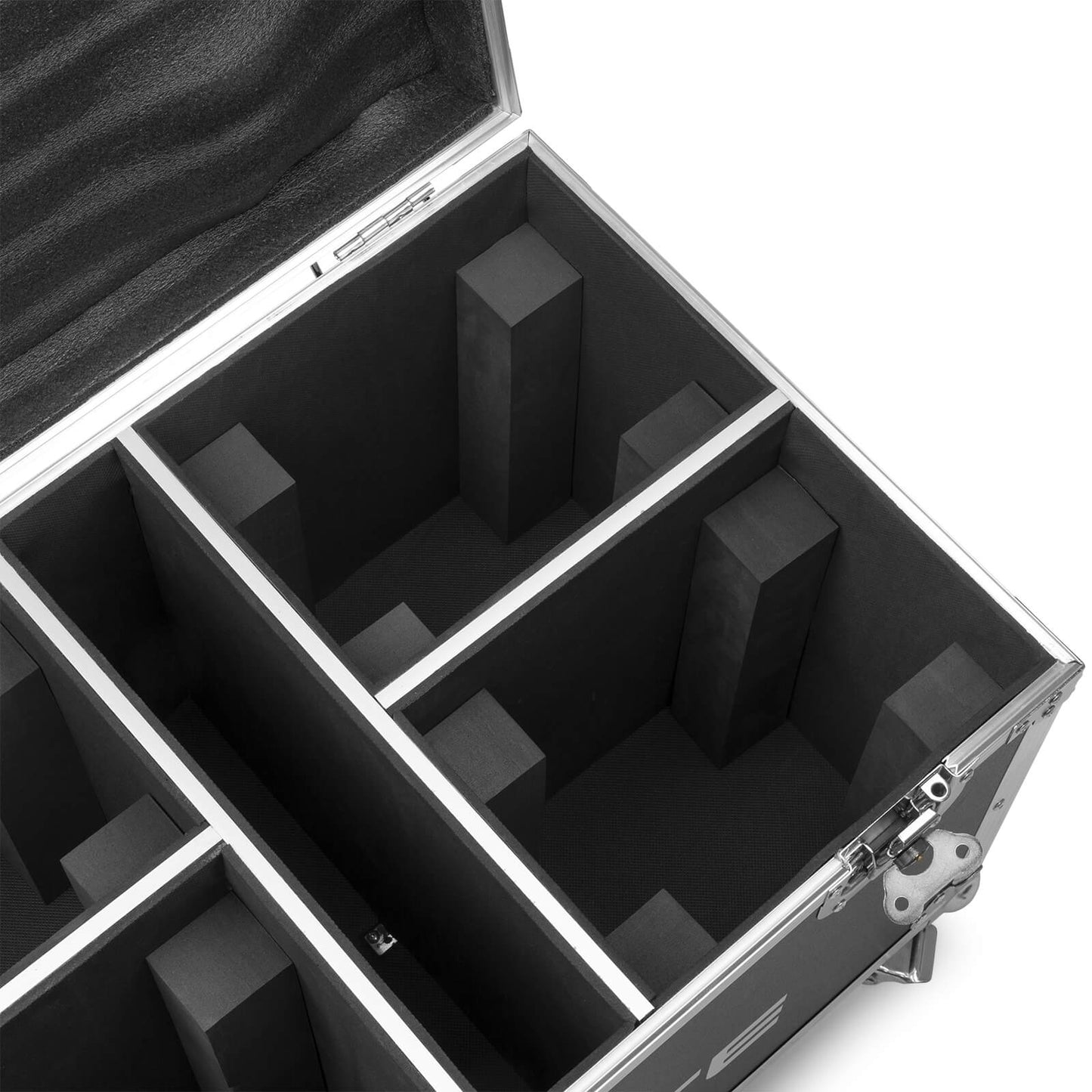 Flight case for 4 IGNITE740 fixtures by Beamz
