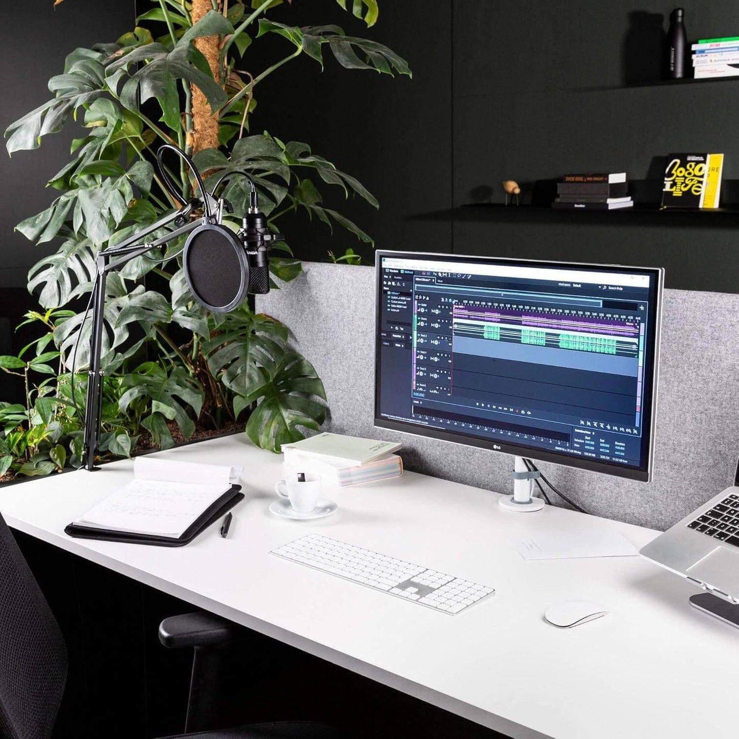 VONYX CMS300B Studio Set featuring a black USB condenser microphone with an adjustable stand and pop filter.