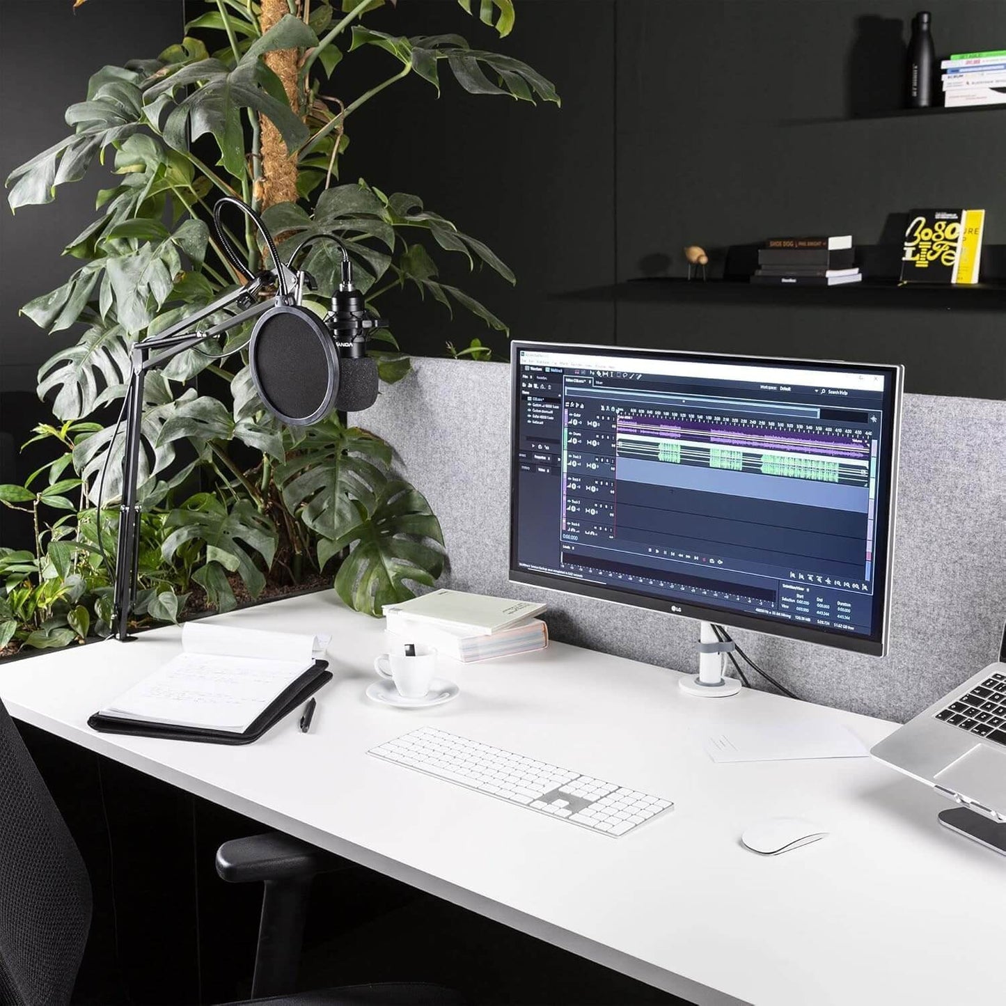 VONYX CMS300B Studio Set featuring a black USB condenser microphone with an adjustable stand and pop filter.