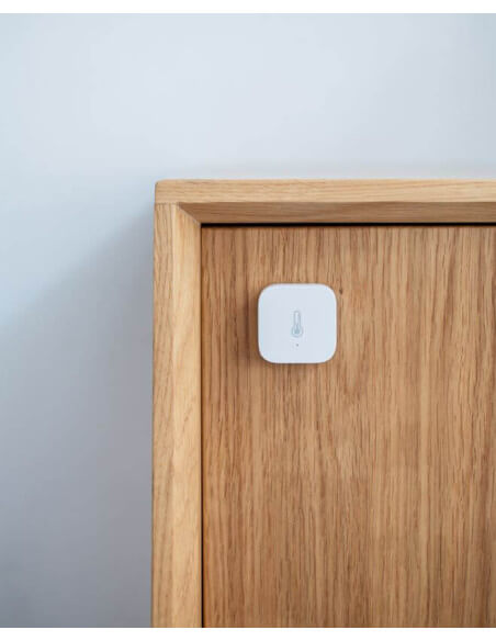 Aqara Smart Home Starter Kit - Lite featuring various smart home devices for home automation.