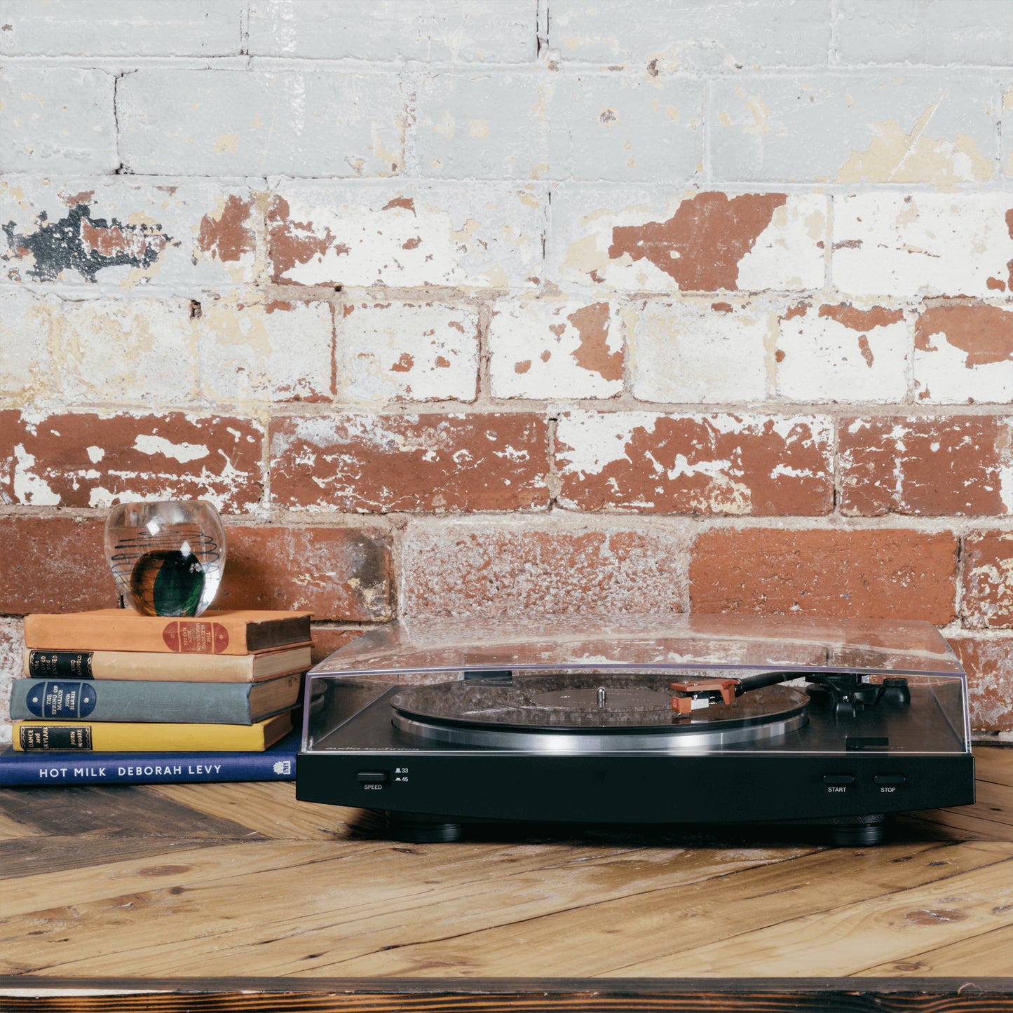 Audio-Technica AT-LP3BK advanced fully automatic belt-drive stereo turntable in black color.