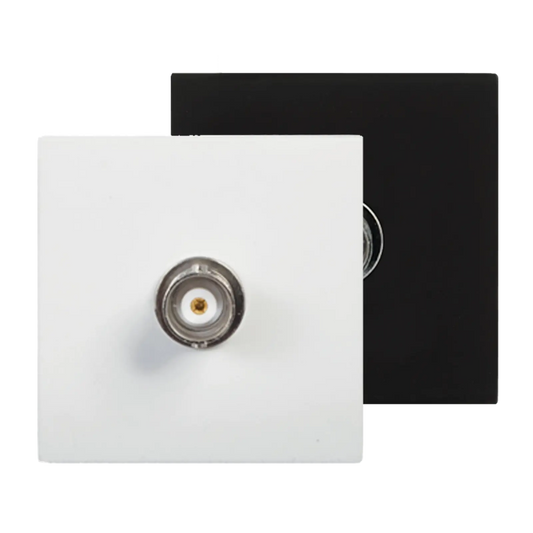 AUDAC CP45BNC Connection Plate BNC in black, measuring 45 x 45 mm.