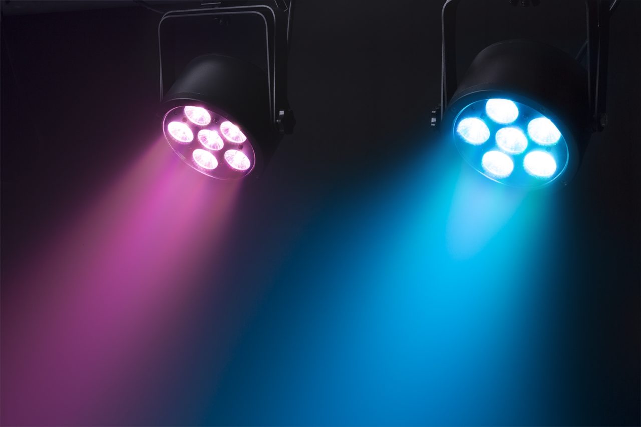 Effects view of the BAC300 Aluminium LED Par with 6x 8W RGBW LEDs and durable aluminum housing by beamZ Pro 3.