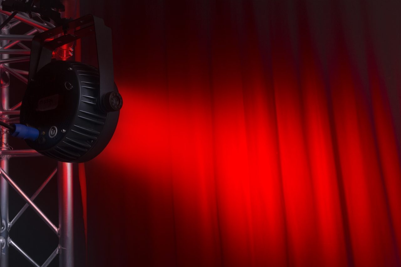 Effects view of the BAC508 Aluminum LED Par with 12x 14W 7-in-1 LEDs, RGBA-UV-CW/WW color mixing, and lightweight housing by beamZ Pro 4.