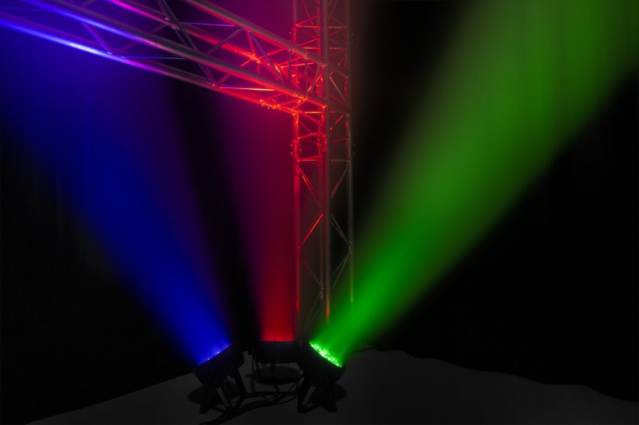 Effects view of the BAC508 Aluminum LED Par with 12x 14W 7-in-1 LEDs, RGBA-UV-CW/WW color mixing, and lightweight housing by beamZ Pro 5.