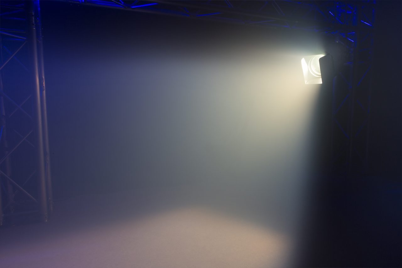 Effects view of the BTF300Z Fresnel Zoom 300W LED White 3200K, compact and versatile stage lighting solution by beamZ Pro 1.