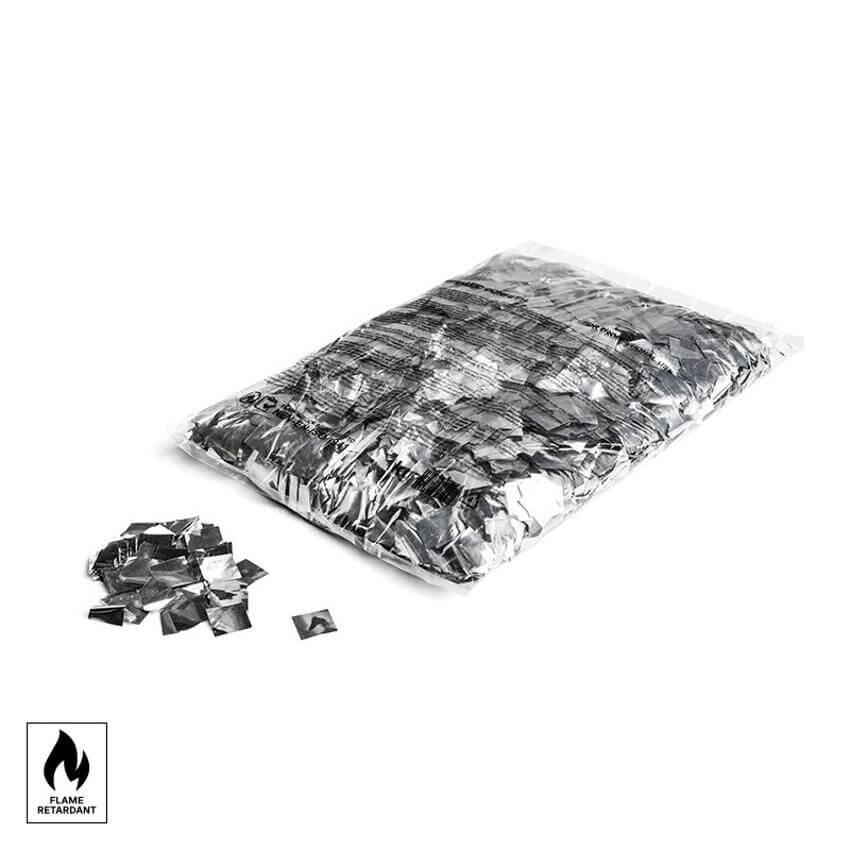 MAGICFX Metallic Confetti Squares in silver, measuring 17x17mm, flame retardant, designed for professional use.