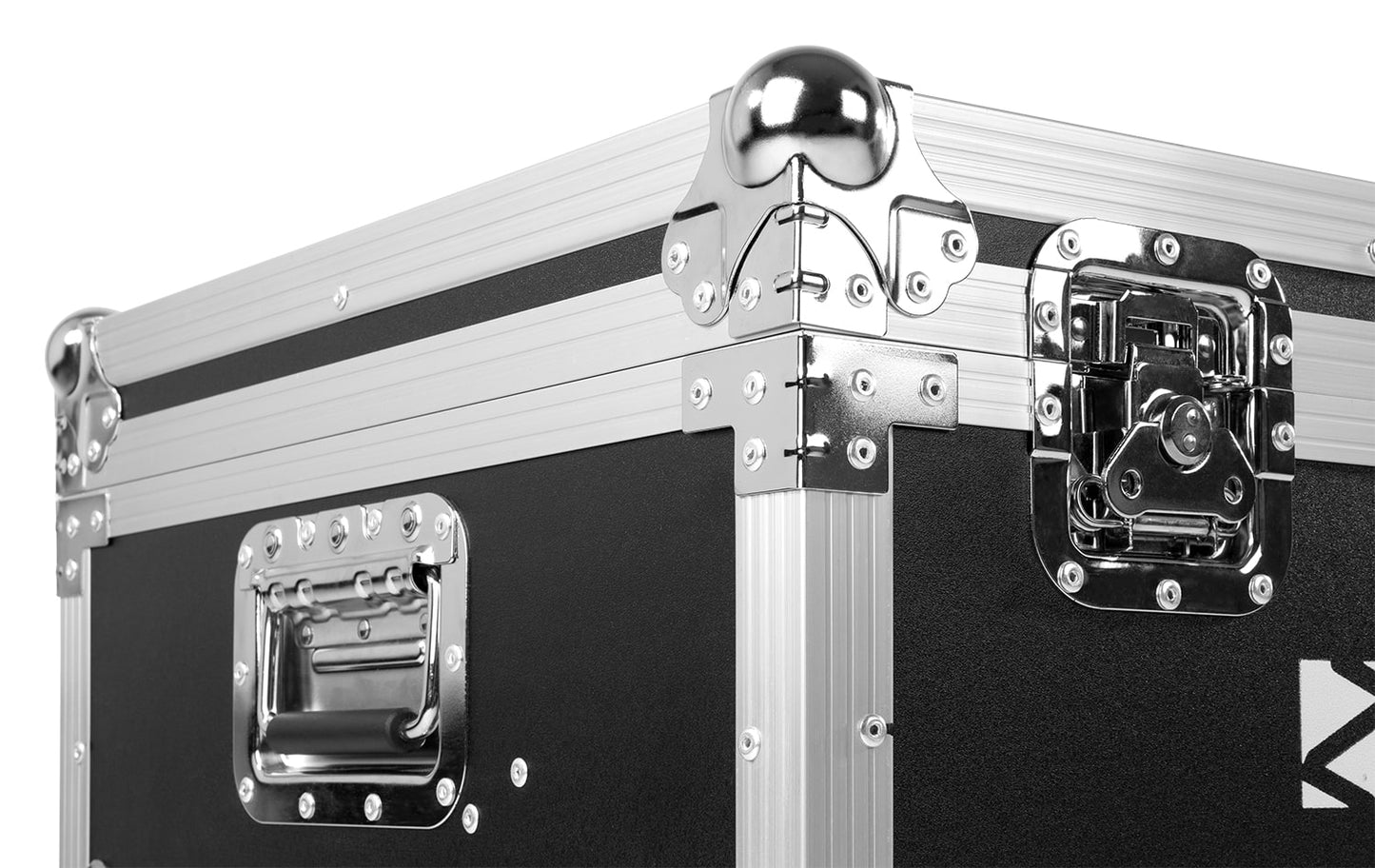 Angled view of the FCC9 Flightcase for 8x BBP9 series uplight with built-in charging sockets and sturdy construction 3.