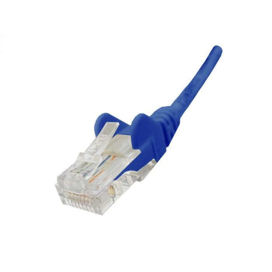 Linkbasic 2m UTP Cat5e Flylead in blue color, suitable for networking and data transmission.