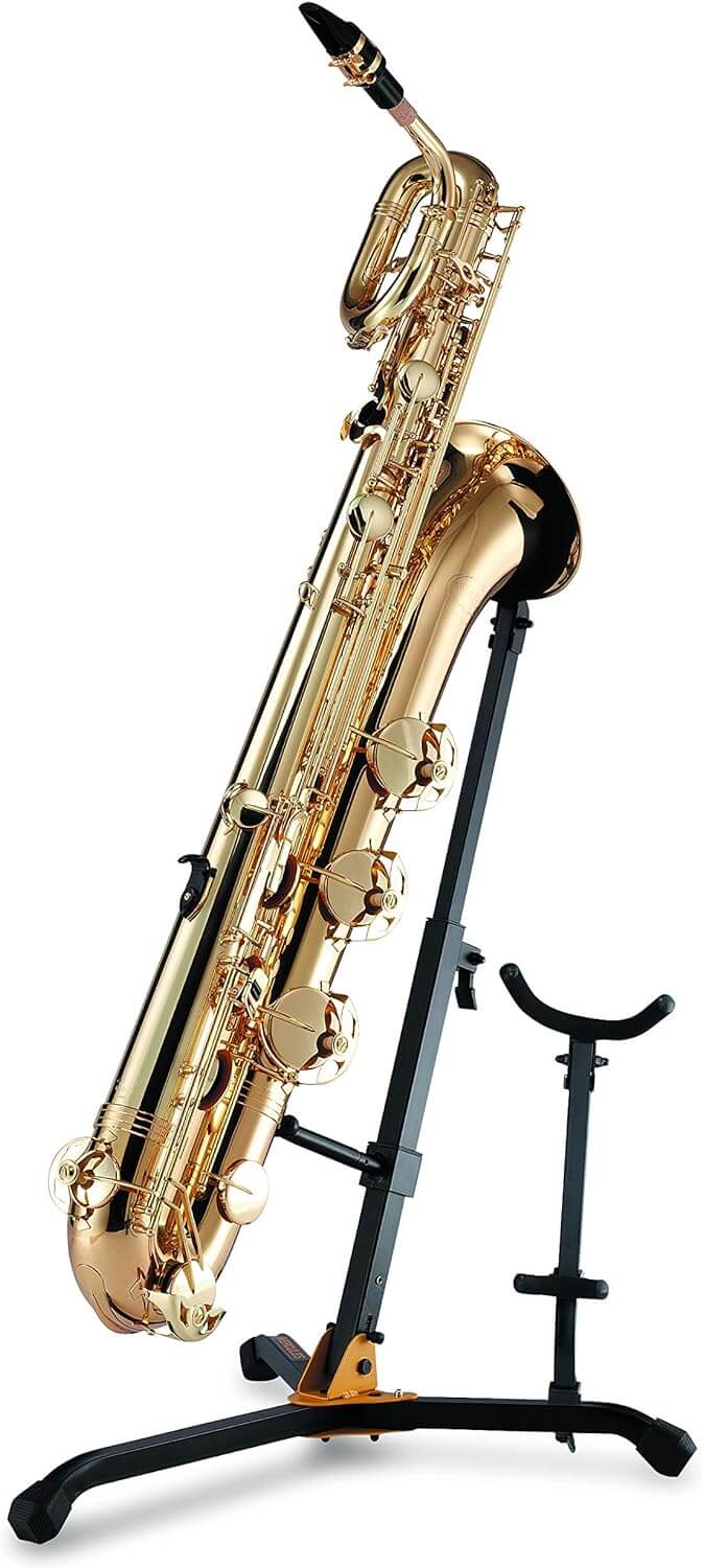 HERCULES STANDS DS536B Baritone Saxophone Stand with adjustable peg for alto and tenor saxophones, featuring a compact design.