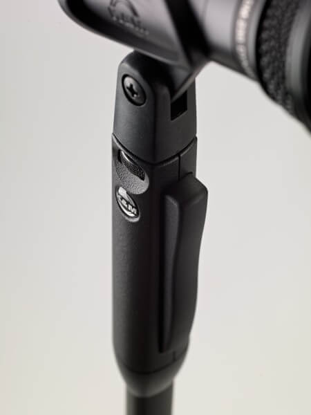 König & Meyer One-Hand Microphone Stand 'Elegance' 26200 in black, showcasing its lightweight and adjustable height features.