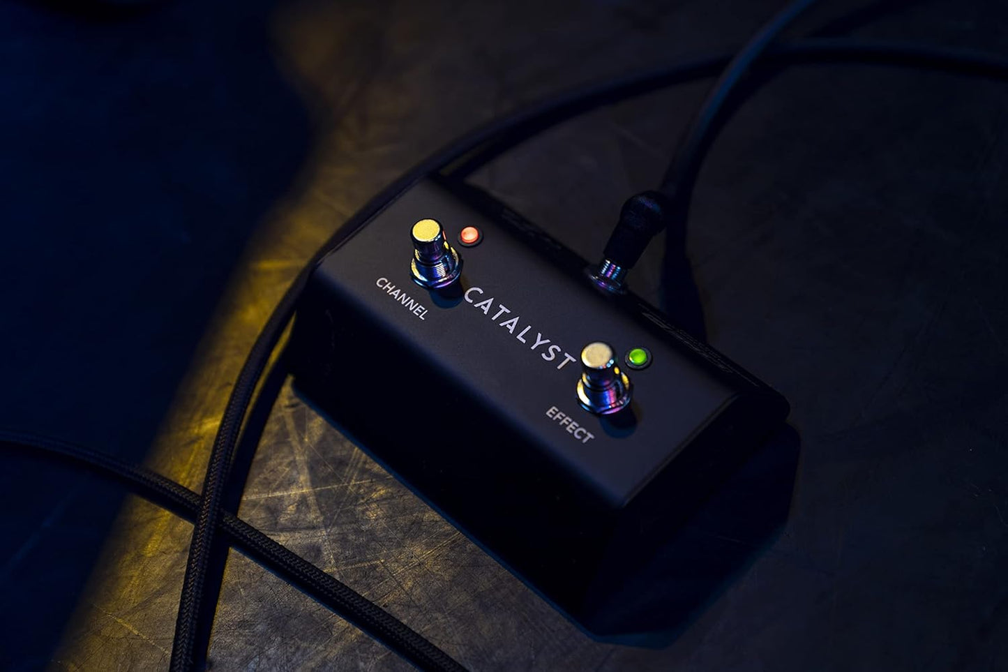 LINE 6 LFS2 Footswitch designed for Catalyst Amplifiers, featuring remote control for channels and effects.