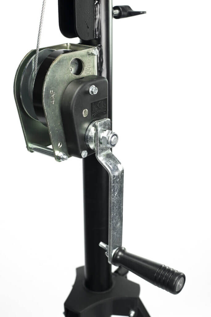 ATHLETIC Heavy Duty Winch Lighting Stand with a 60KG load capacity, showcasing its robust design and features.