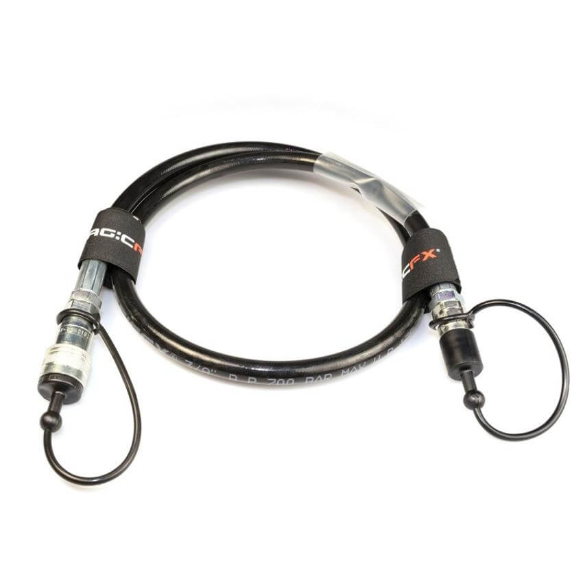 MAGICFX CO2 High Pressure Hose 3/8 Male - Female, 1.25M, showcasing its durable construction and connection fittings.