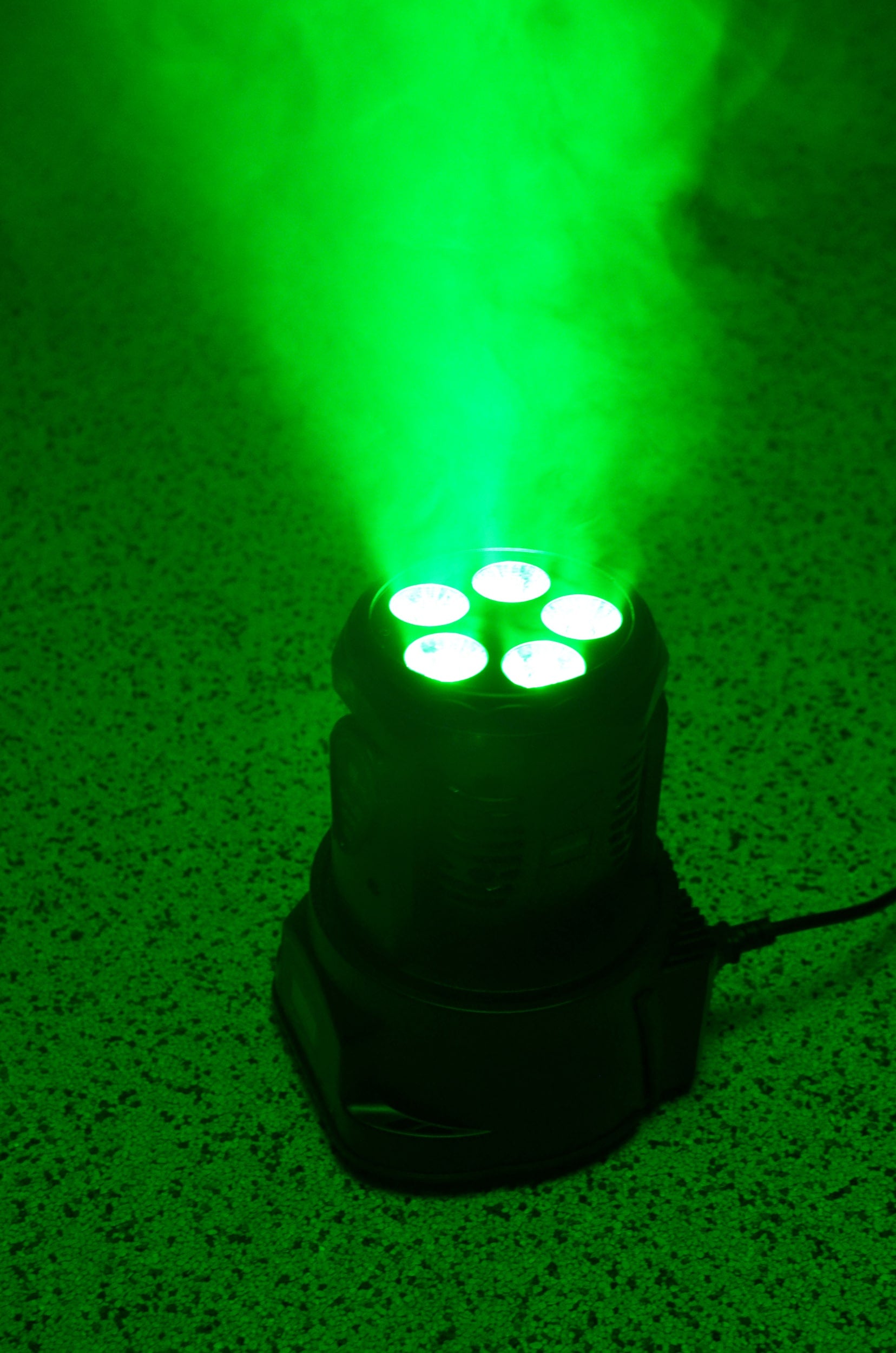 Effects view of the BeamZ MHL90 LED Wash Moving Head with 5x18W 6-in-1 LEDs and RGBAW-UV color mixing 3.