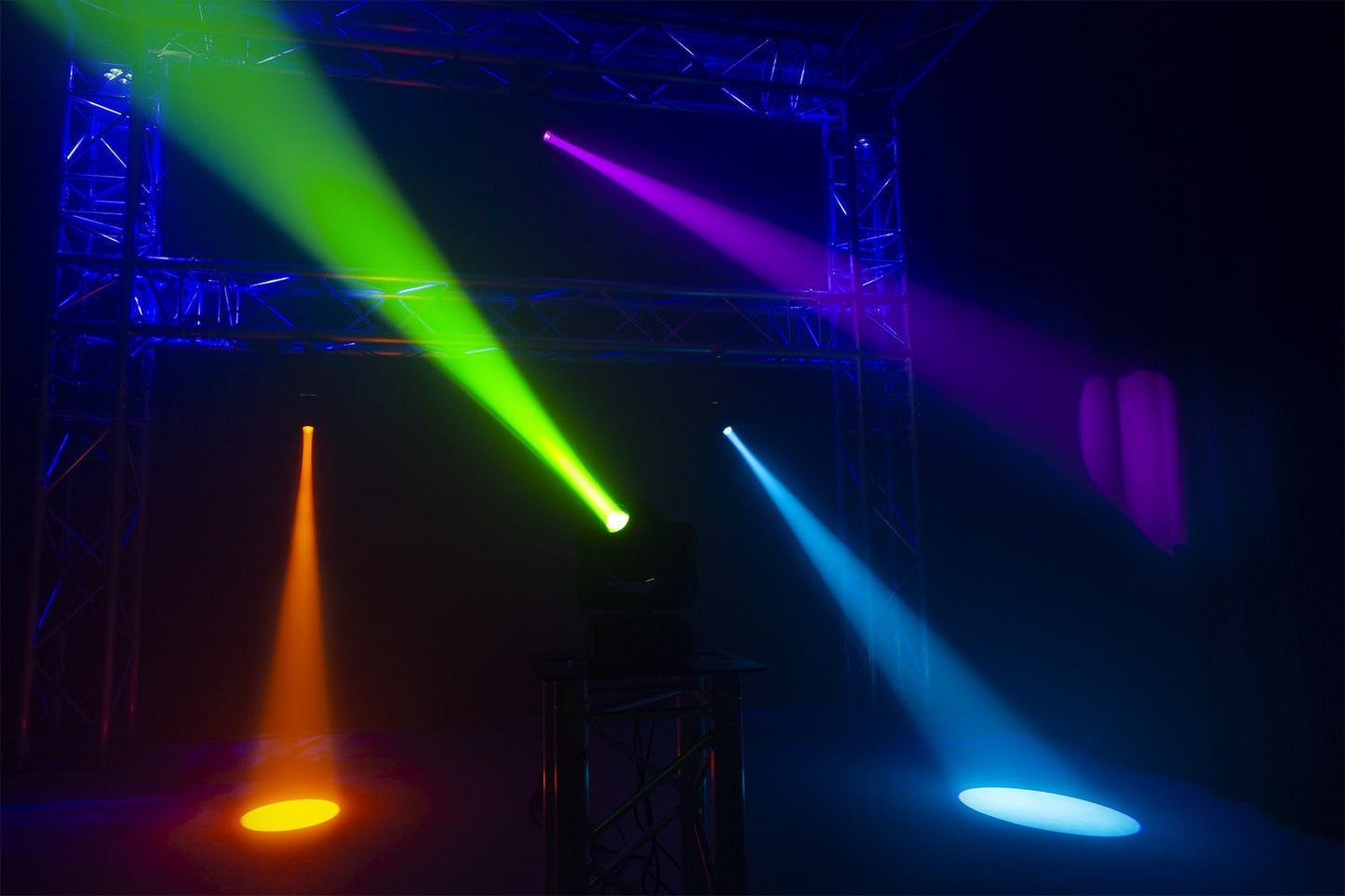 Effects view of the Panther 70 LED Spot Moving Head - 7 gobos, 7 colors, high-intensity LED 3.