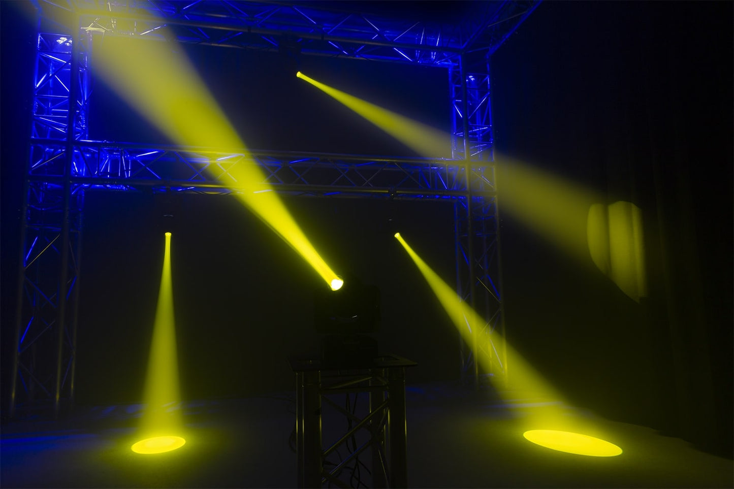 Effects view of the Panther 70 LED Spot Moving Head - 7 gobos, 7 colors, high-intensity LED 4.