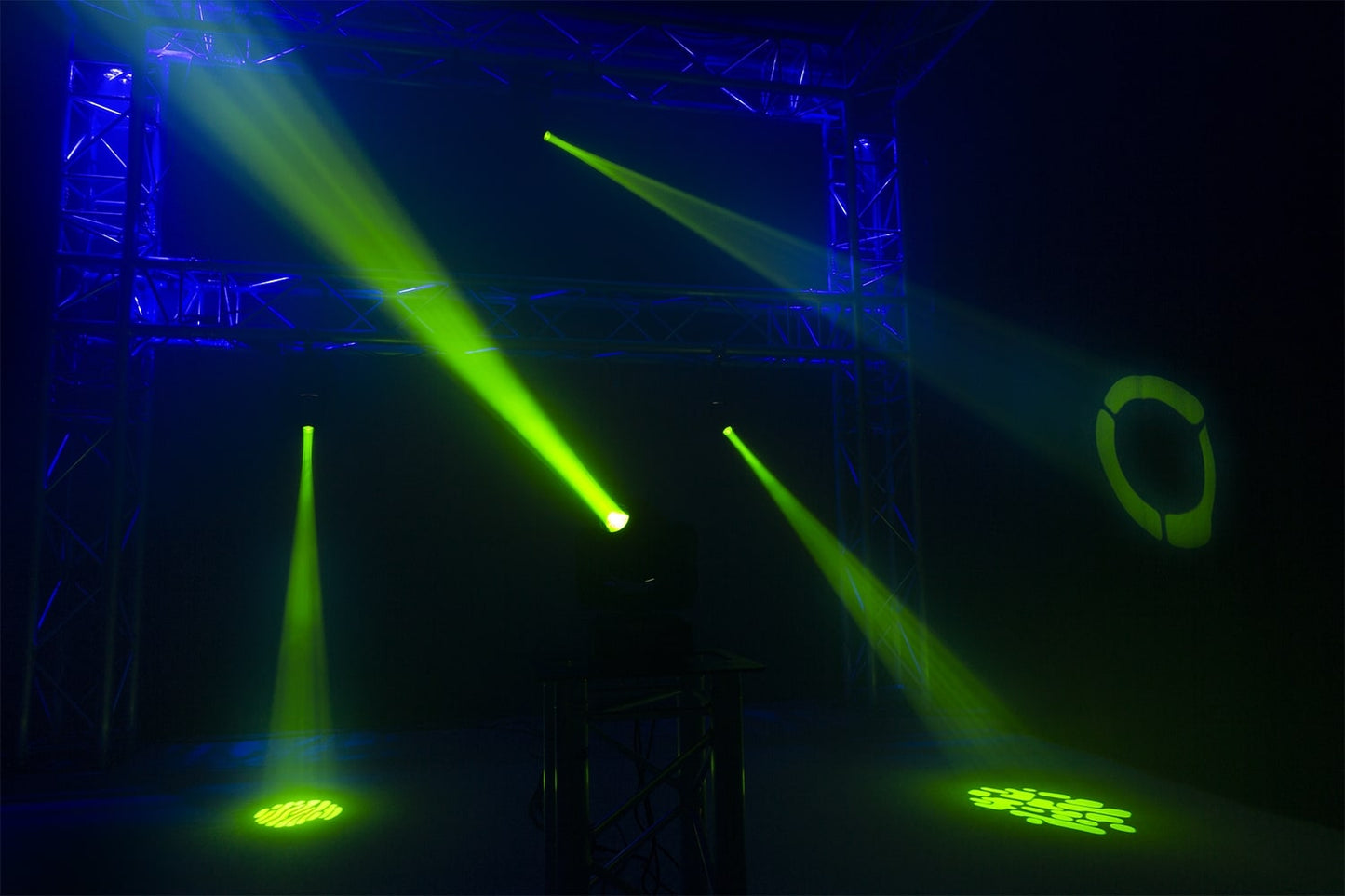 Effects view of the Panther 70 LED Spot Moving Head - 7 gobos, 7 colors, high-intensity LED 5.