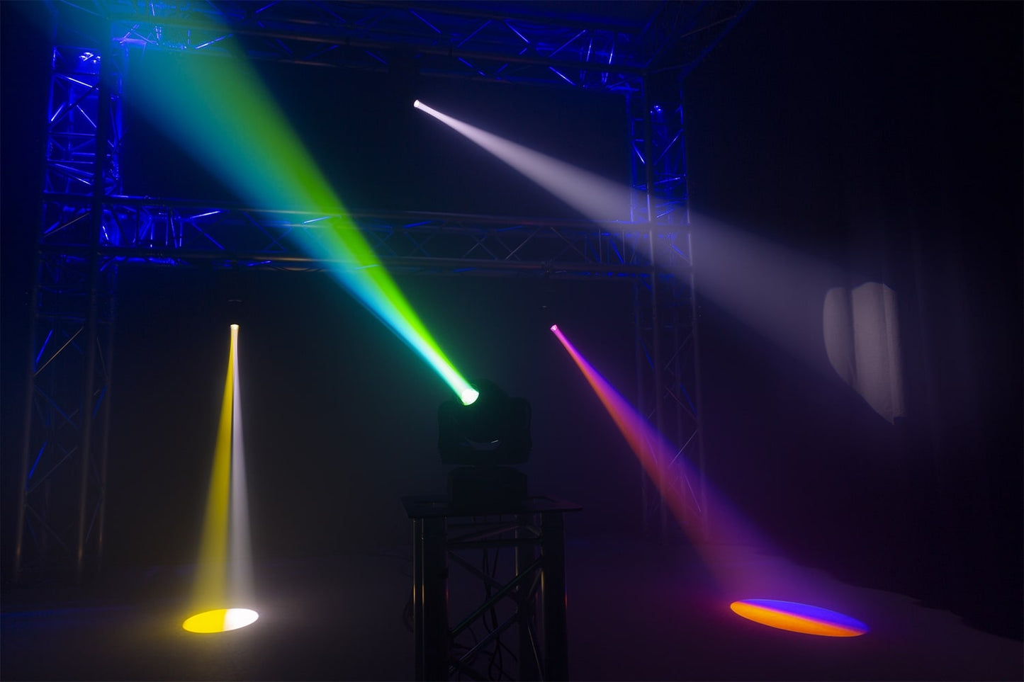 Effects view of the Panther 70 LED Spot Moving Head - 7 gobos, 7 colors, high-intensity LED 2.
