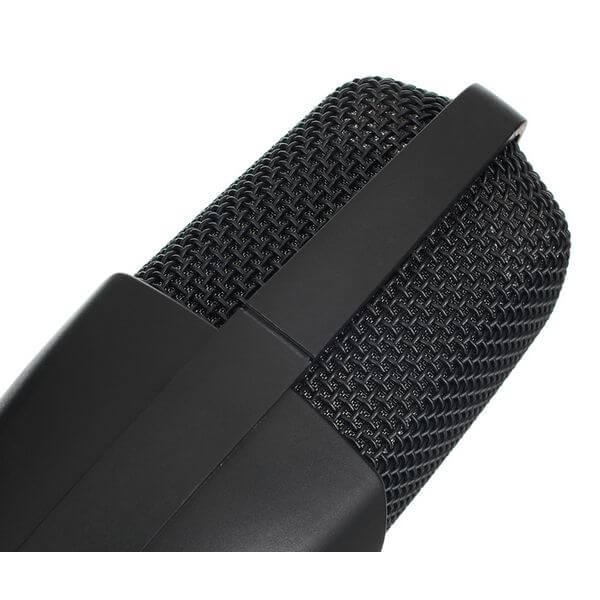 Sennheiser MD 421 Kompakt Dynamic Microphone with Drum Clamp, showcasing its professional design and quality suitable for various sound applications.