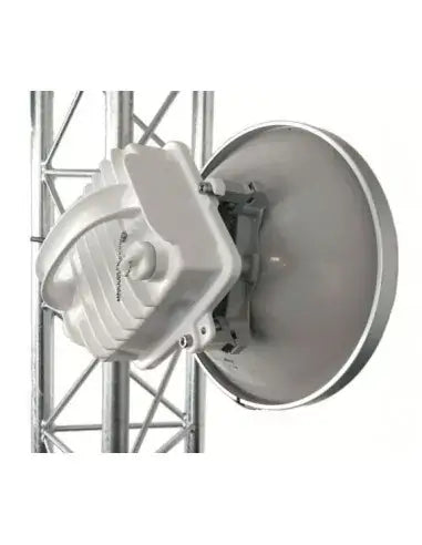 Siklu K-Band PTP Link FDD 1Gbps with 3ft Antenna image showing the product design and features.