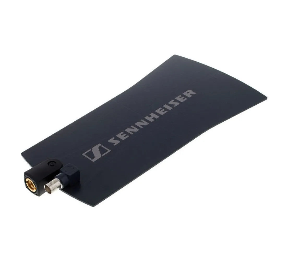 45 degree angle of the Sennheiser A 1031-U Passive Omni-directional Antenna.