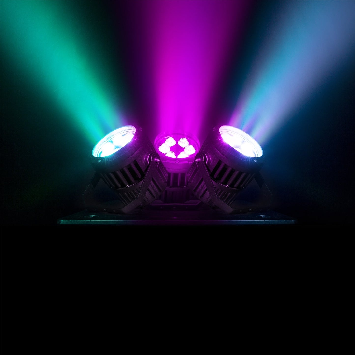 Effects view of the BWA63 AluPar IP65, 6x 3W LEDs, RGB color mixing, waterproof, aluminium housing, beamZ 1.