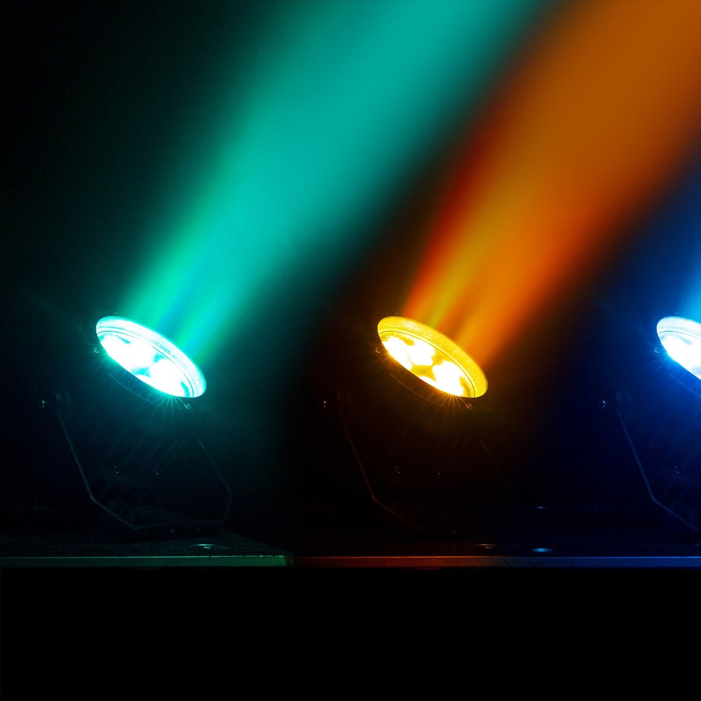 Effects view of the BWA63 AluPar IP65, 6x 3W LEDs, RGB color mixing, waterproof, aluminium housing, beamZ 2.