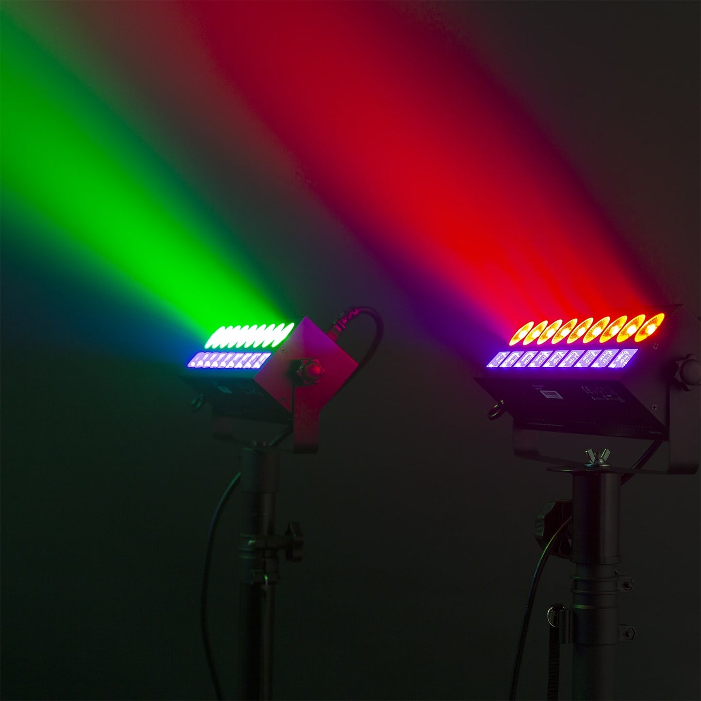 Effects view of the beamZ LCB99 LED Bar with 9x 6W RGBW LEDs and 9x 3W UV LEDs for dynamic lighting effects 2.