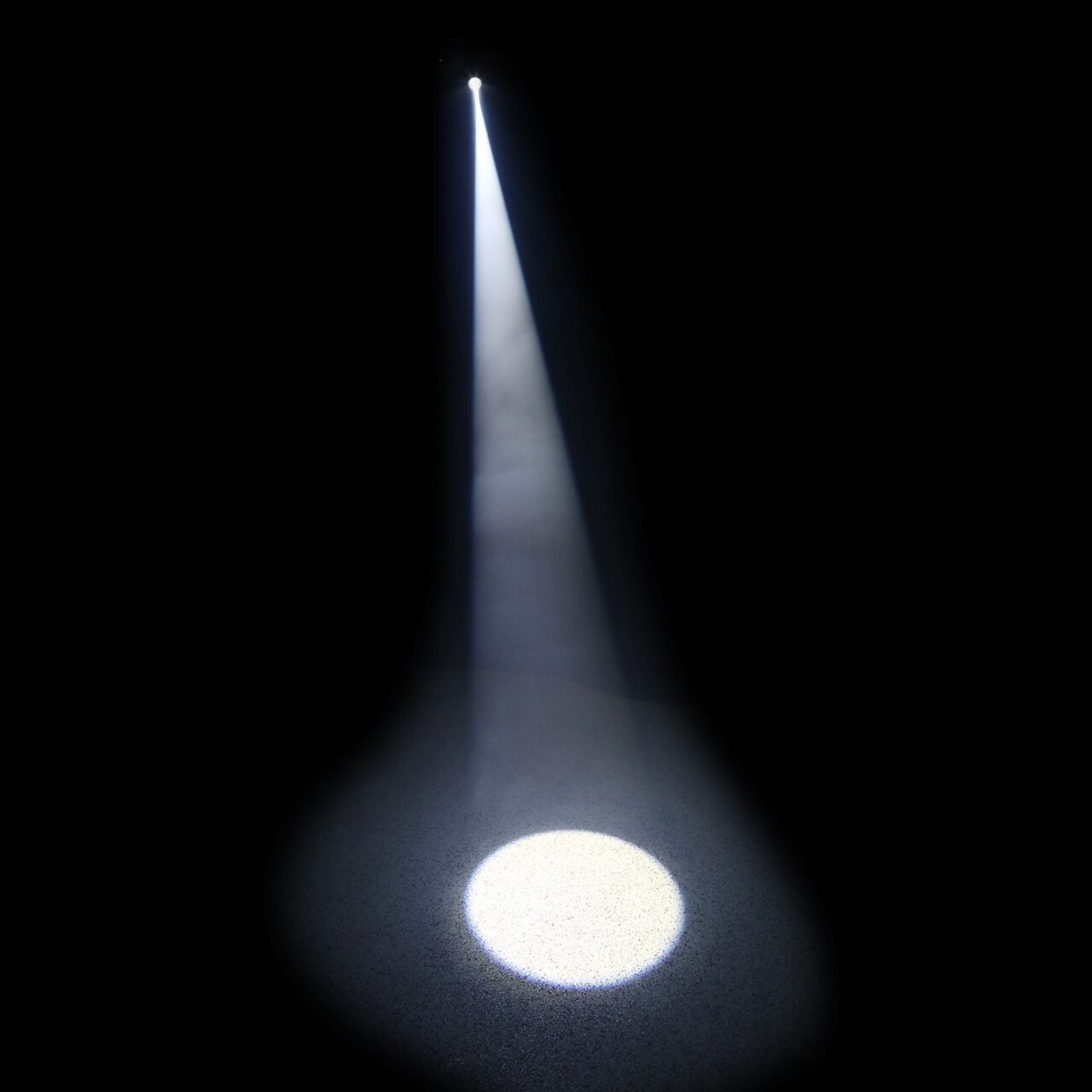 Effects view of the beamZ PS10W LED Pin Spot with 10W RGBW color mixing and DMX control 3.