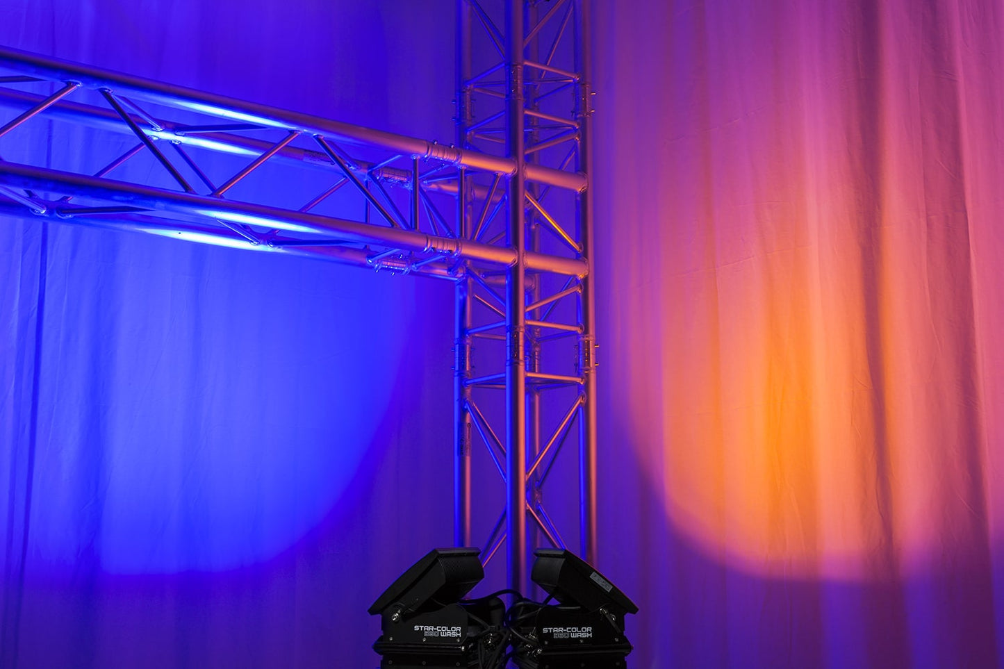 Effects view of the beamZ Pro StarColor360 Wash Light with 24x 15W RGBWA LEDs for Outdoor Use 4.