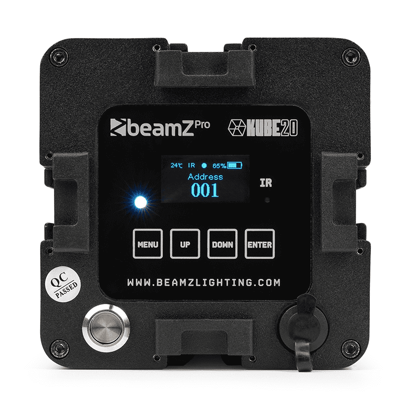BEAMZ KUBE20BK Linkable Battery Uplight Outdoor featuring 20W RGBWA-UV LED, ideal for events and parties, displayed in an outdoor setting.