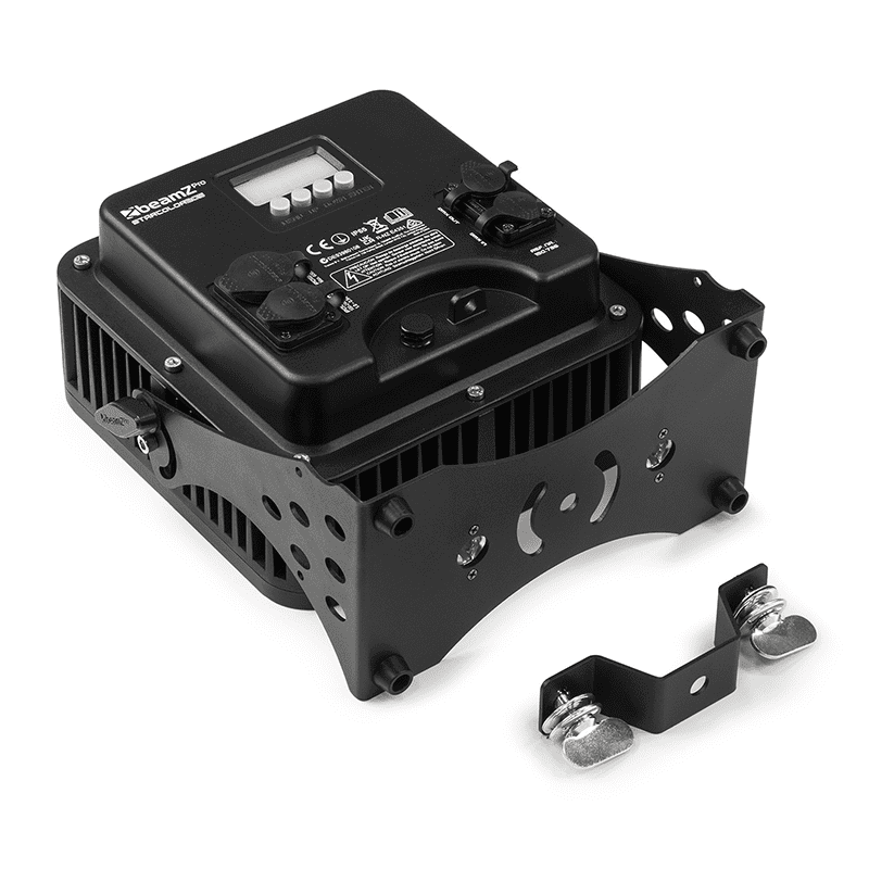 High-performance BEAMZ STARCOLOR205 LED flood light featuring 24x10W RGBA capabilities, designed for architectural lighting.