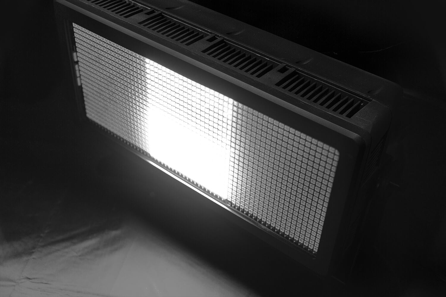 Beamz BS1500W IP65 Cool White LED Strobe product image showing lighting effect