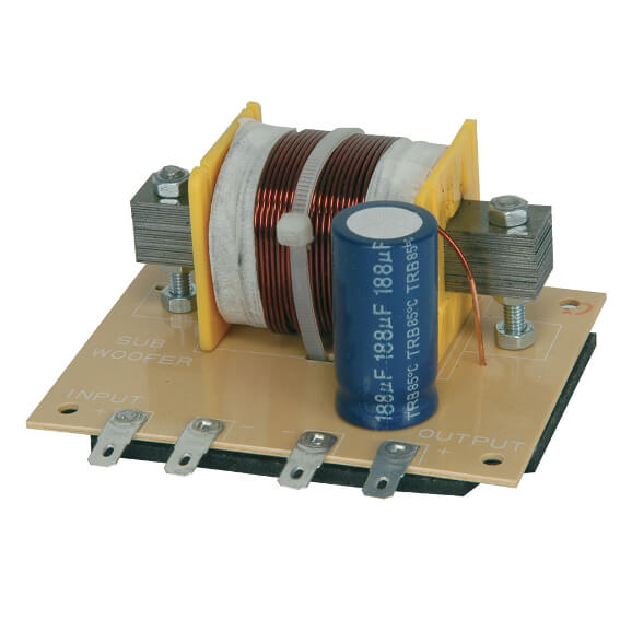 QTX Subwoofer Filter 600W 8R - Passive 4 Ohm Crossover with 120Hz Frequency, showcasing the product design and features.