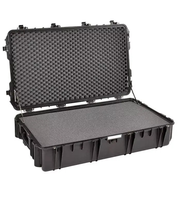 EXPLORER CASES 10826.B D4 long case with foam designed to hold 6 rifles, featuring a removable lid.