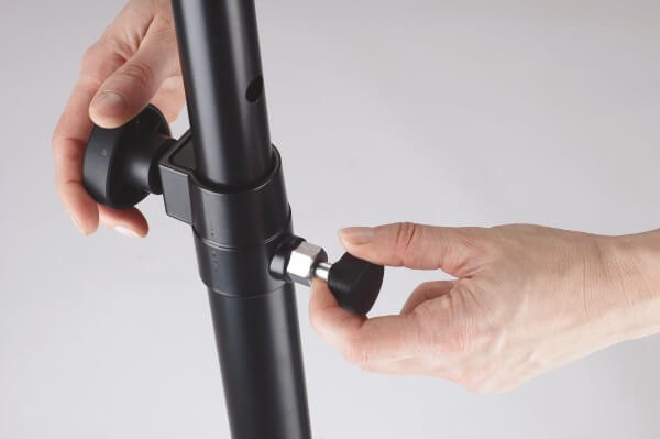 König & Meyer 214/6 Professional Speaker Stand in black, showcasing its adjustable height and durable aluminum construction.