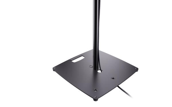 König & Meyer 24653 adjustable height lighting and speaker stand in black finish.