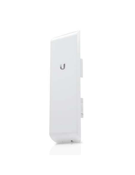 Ubiquiti UISP airMAX NanoStation M5 5GHz 16dBi Radio with PoE injector.