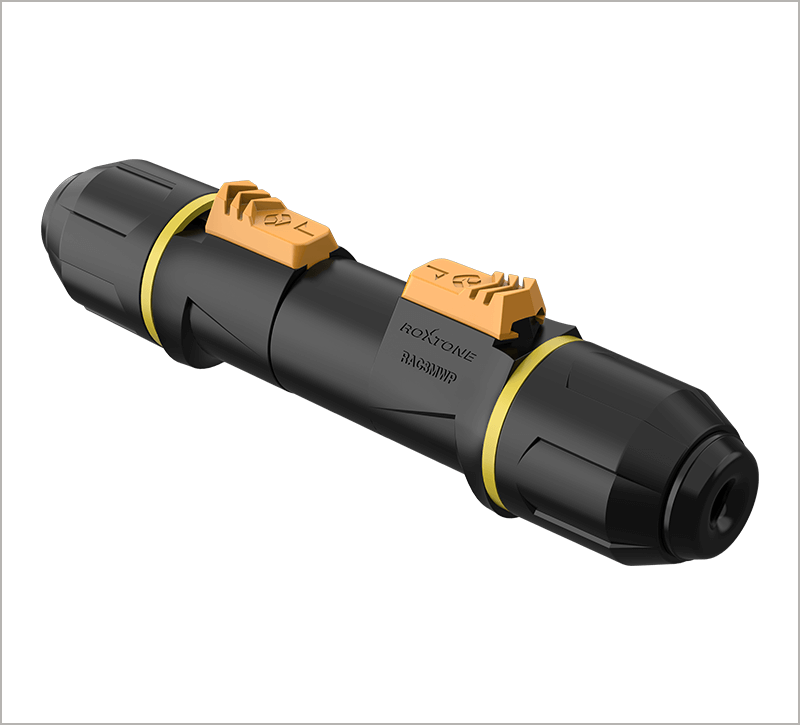 ROXTONE True1 Input Inline Socket 20A / 250V AC IP65, a lockable 3-pin waterproof connector suitable for outdoor use.