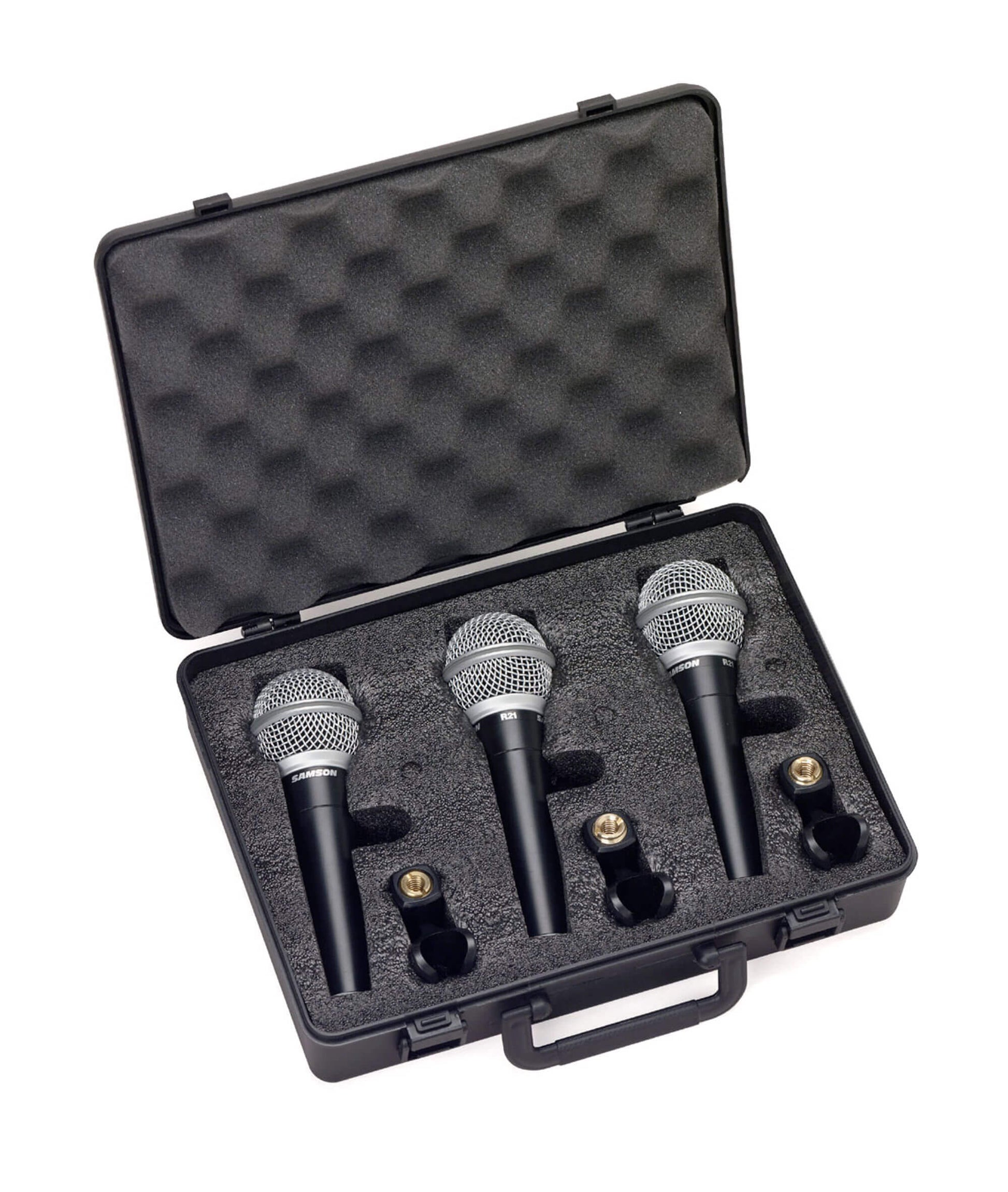 Samson R21S dynamic cardioid vocal microphones in a 3-pack with on/off switches, carry cases, and clips.