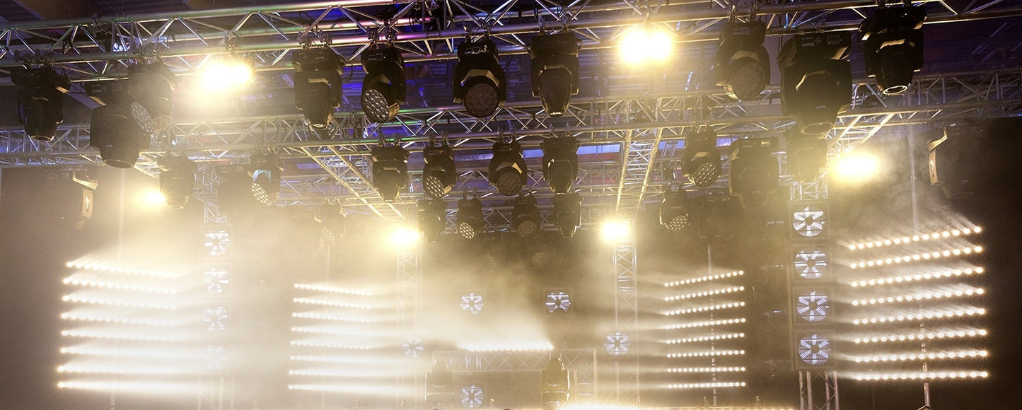 Effects view of the beamZ SB200 Stage Blinder featuring 2x 50W COB LEDs with DMX control 2.