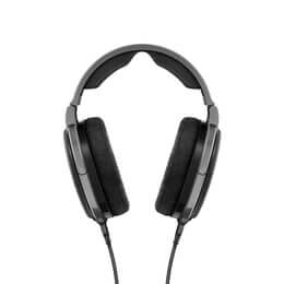 Sennheiser HD 650 Dynamic Headphone with an open circumaural design, featuring a 3m cable and 3.5/6.3mm adapter