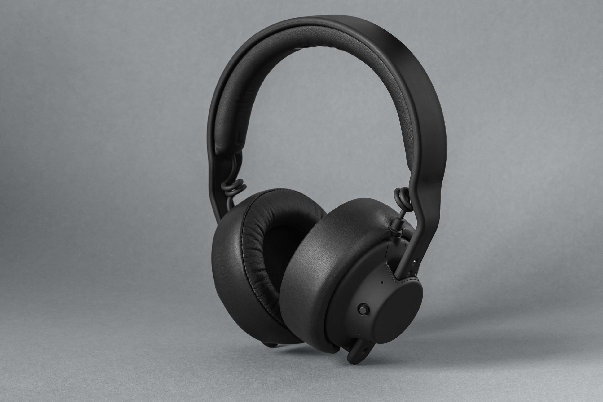 AIAIAI TMA-2 Move Wireless Bluetooth Headphones featuring vegan leather earpads, showcasing a premium modular design.