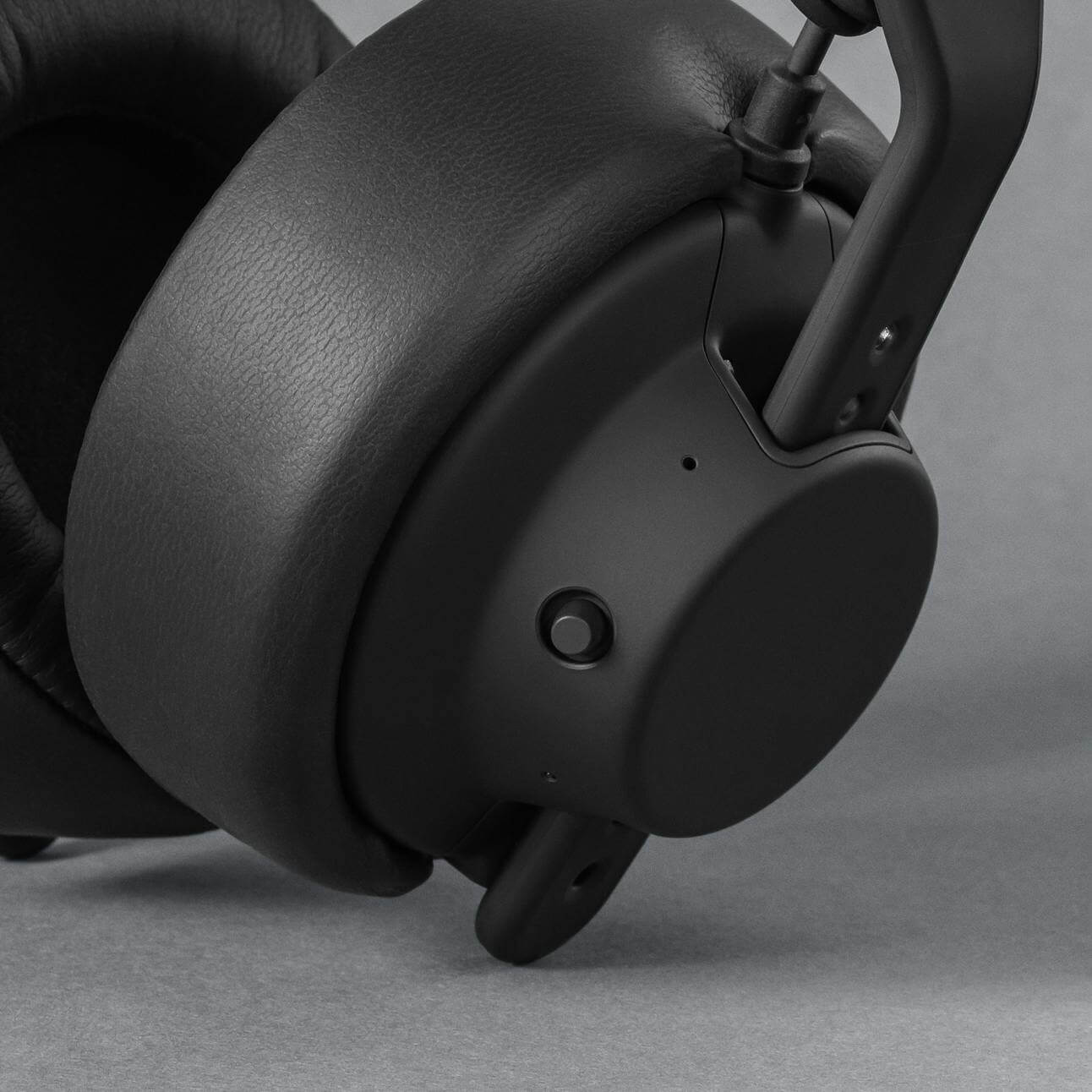 AIAIAI TMA-2 Move Wireless Bluetooth Headphones featuring vegan leather earpads and a premium modular design.